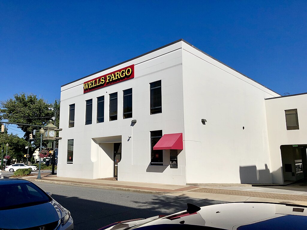 Photo of Wells Fargo branch